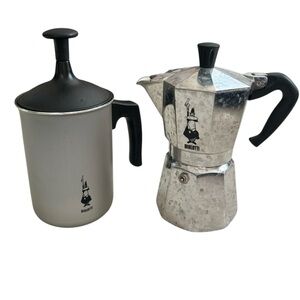 Bialetti Set- Moka Express: Iconic Stovetop Espresso Maker + Milk frother